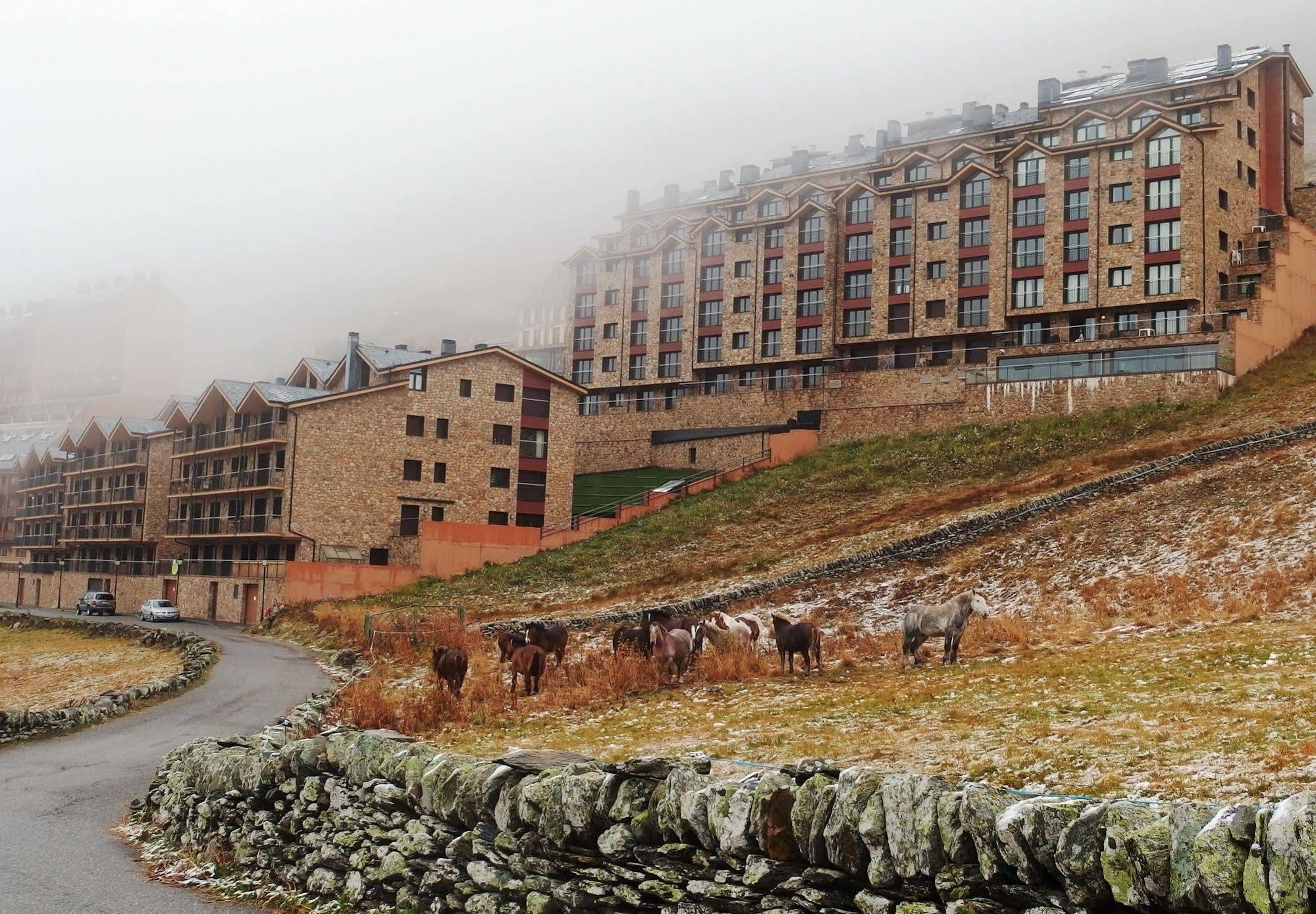 Pierre & Vacances Andorra Bordes D'Envalira Εξωτερικό φωτογραφία